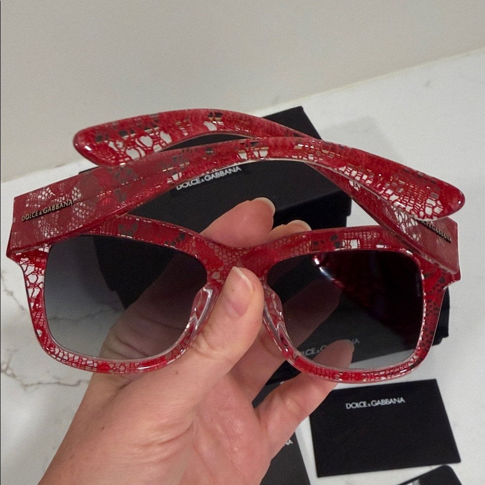 Dolce & Gabbana Red Lace Acetate Rectangle Shades DG4231F Sunglasses new - Picture 7 of 8